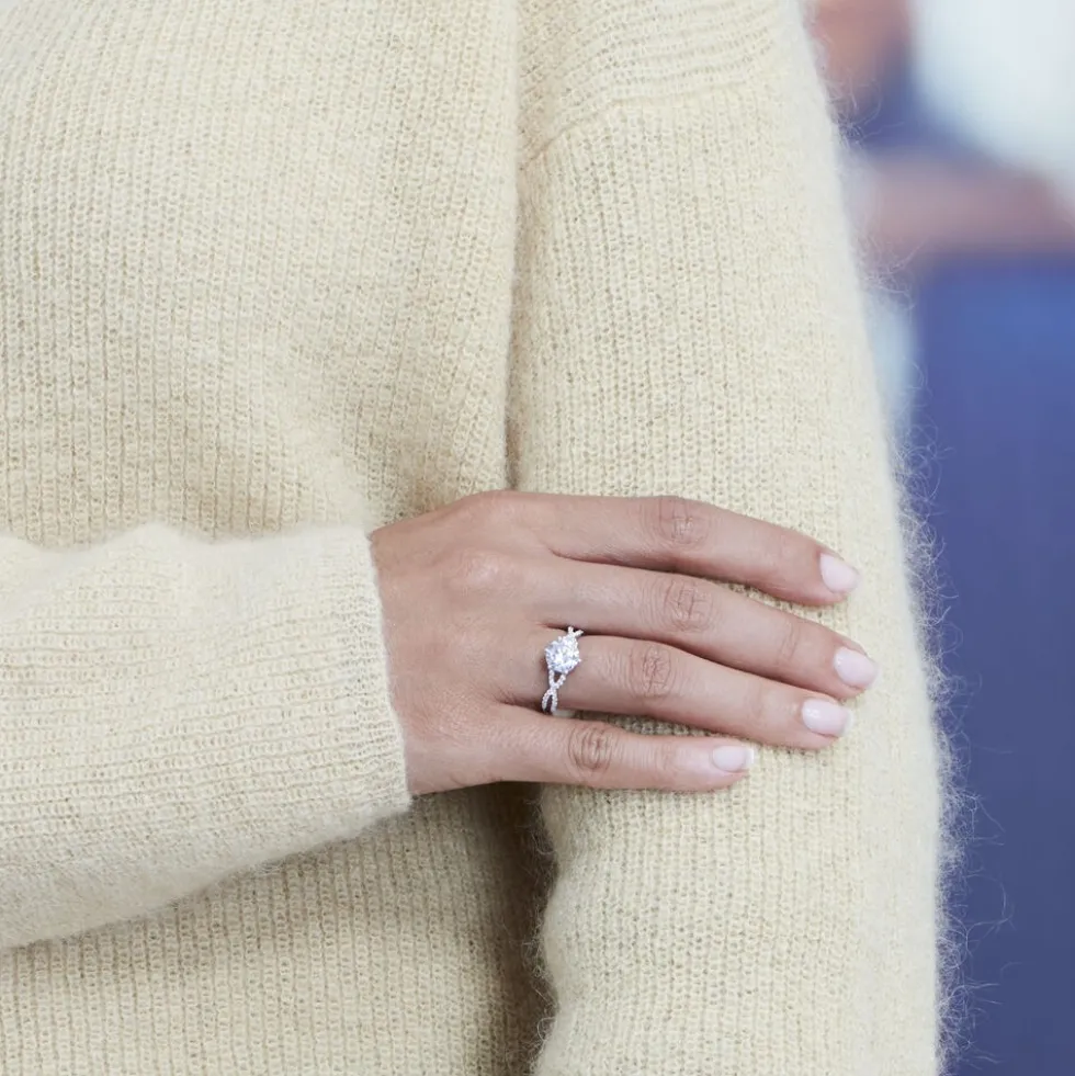 Bague Solitaire Alassane Or Blanc Oxyde De Zirconium