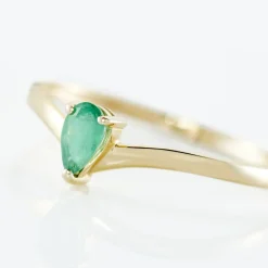 Bague Solitaire Pluie D'Eclat Or Jaune Emeraude