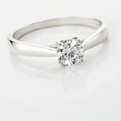 Bague Solitaire Vicoeuria Or Blanc Diamant Synthétique