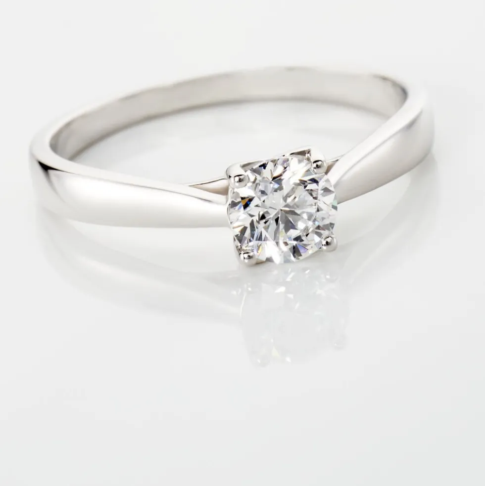 Bague Solitaire Vicoeuria Or Blanc Diamant Synthétique