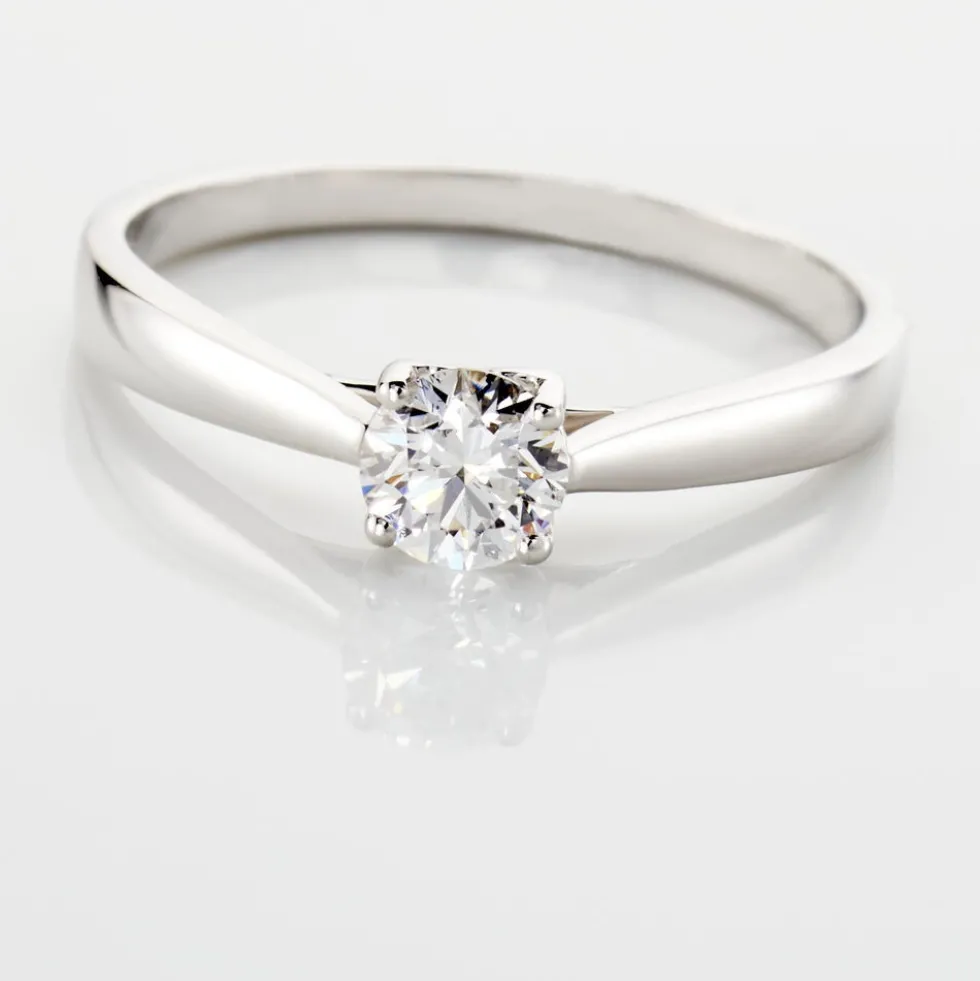 Bague Solitaire Vicoeuria Or Blanc Diamant Synthétique