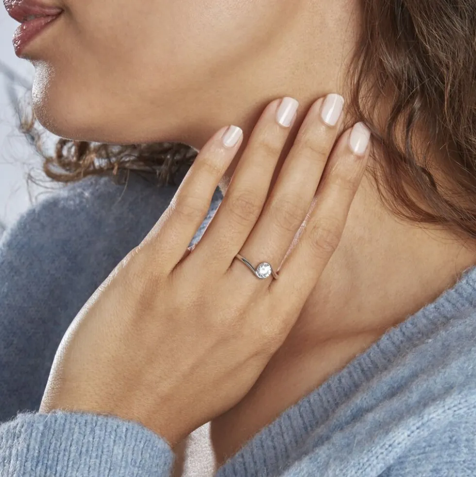 Bague Costante Or Blanc Oxyde