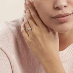 Bague Tarente Or Blanc Topaze Et Oxyde De Zirconium