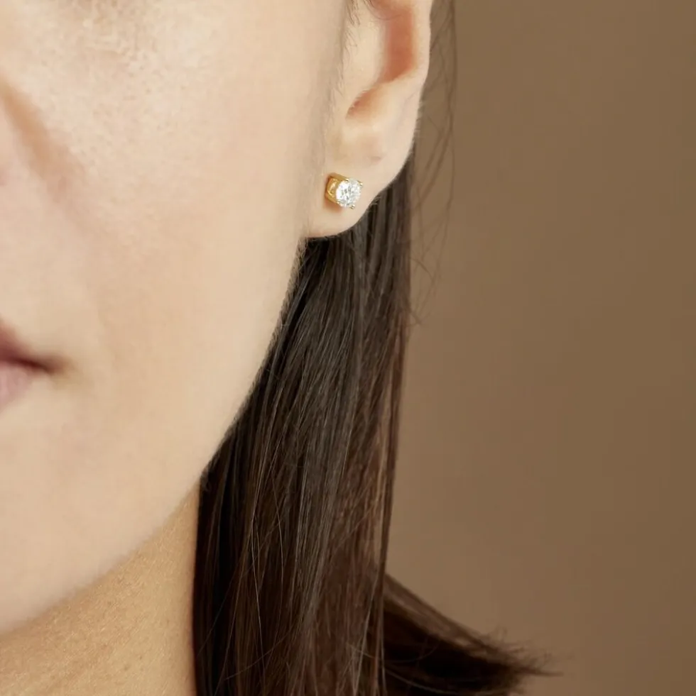 Boucles D'oreilles Puces 4 Griffes Or Jaune Diamant Synthetique