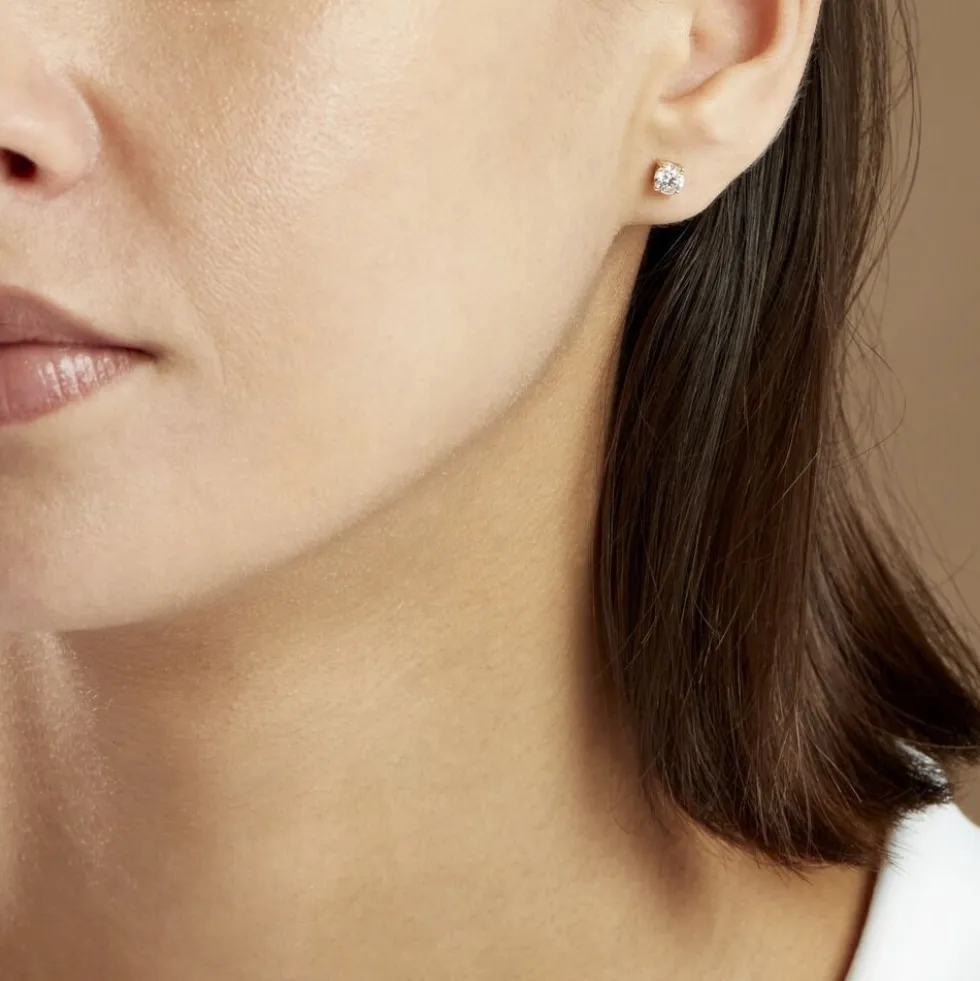 Boucles D'oreilles Puces 4 Griffes Or Jaune Diamant Synthetique