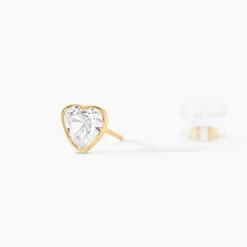 Boucles D'oreilles Puces Coeur Serti Clos Or Jaune Oxyde De Zirconium