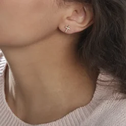Boucles D'oreilles Puces Fatos Plaqué Or Oxydes De Zirconium