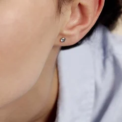 Boucles D'oreilles Puces Carin Serti Griffe 3 Or Jaune Oxyde