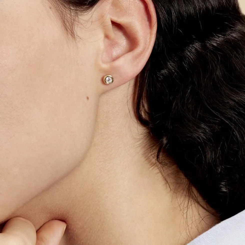 Boucles D'oreilles Puces Eden Serti Pneu Or Jaune Oxyde De Zirconium