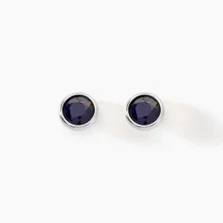 Boucles D'oreilles Puces Edy Serti Clos Or Blanc Saphir