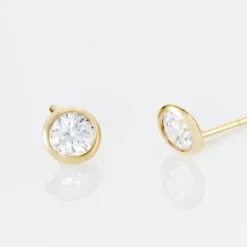 Boucles D'oreilles Puces Elda Serti Clos Or Jaune Oxyde De Zirconium
