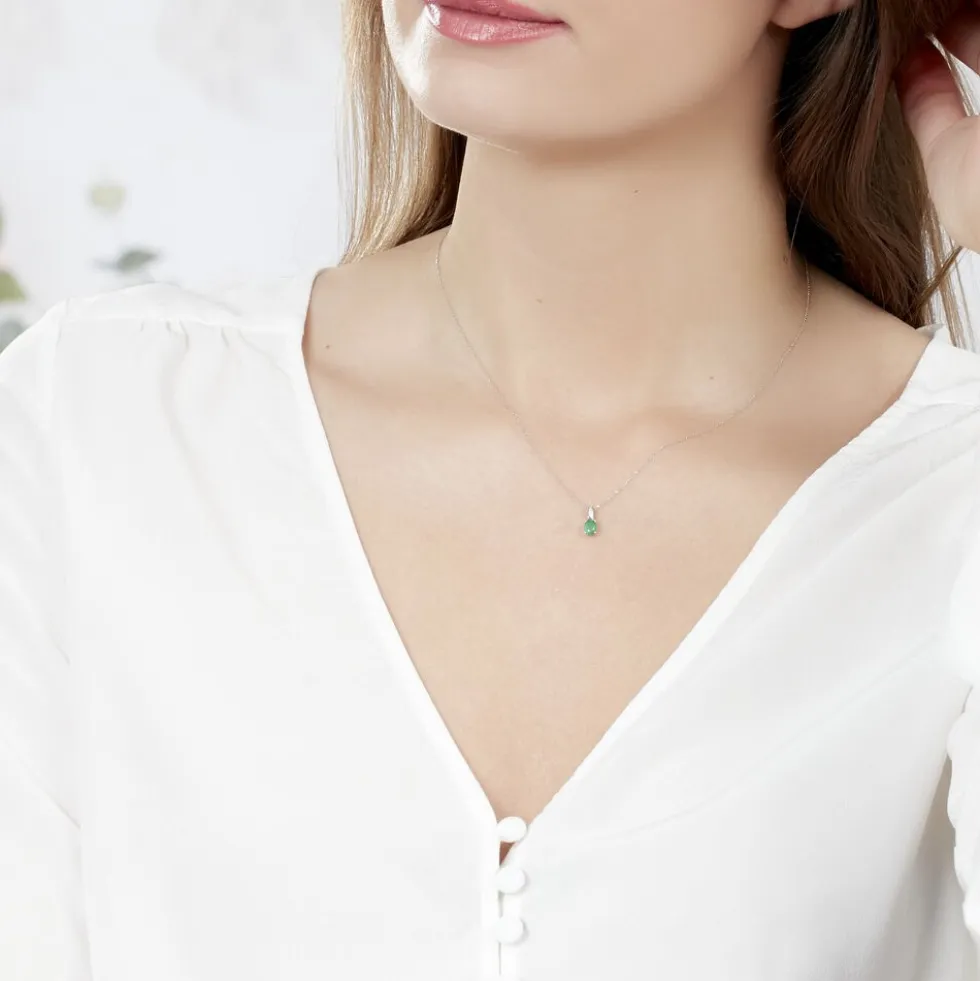 Collier Charmante Or Blanc Emeraude Et Diamant
