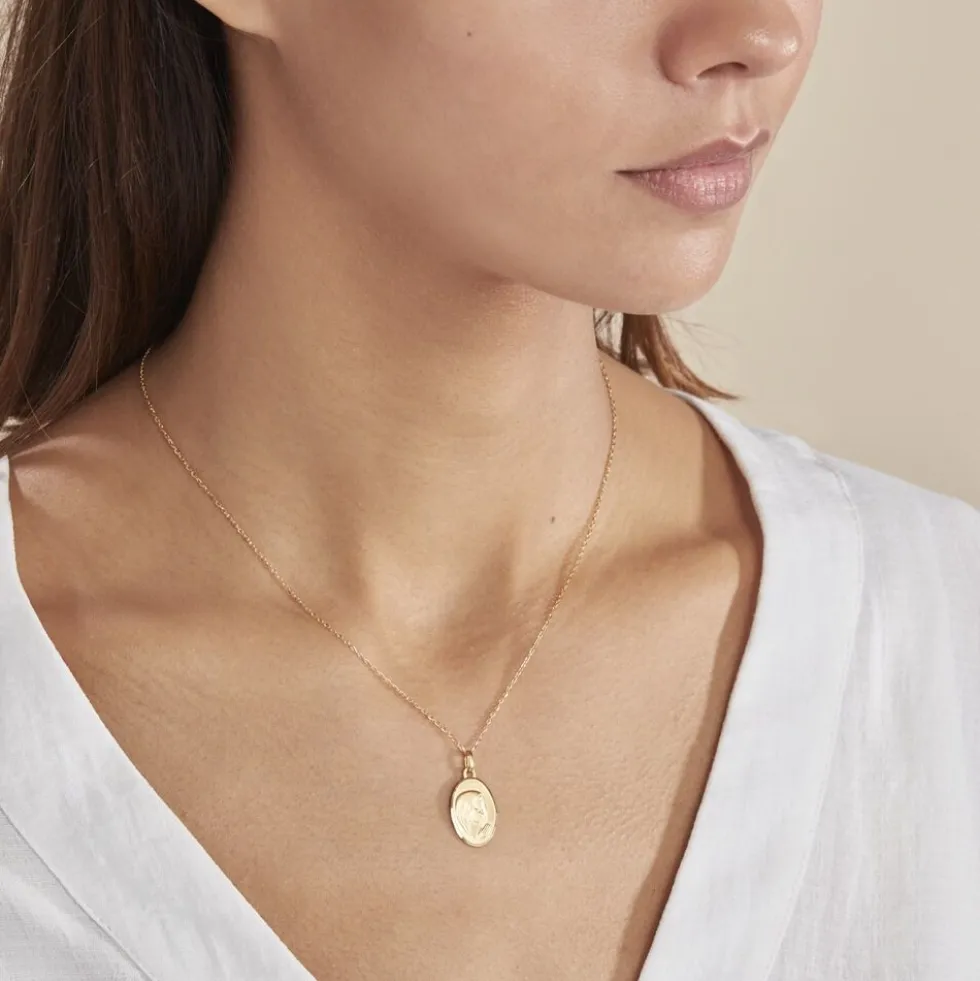 Pendentif Vierge Ovale Or Jaune
